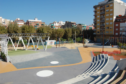 Plaça Països Catalans construïda2