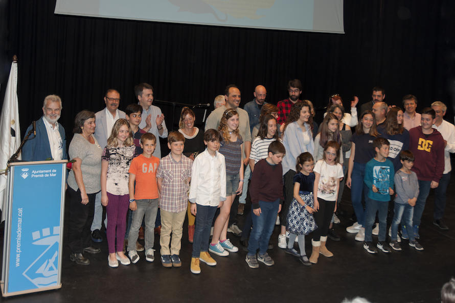 Foto de grup de l'acte de lliurament dels premis literaris Sant Jordi 2018. Foto: Màrius Torner. Foto de grup de l'acte de lliurament dels premis literaris Sant Jordi 2018. Foto: Màrius Torner.