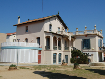 Escola Municipal de M�sica